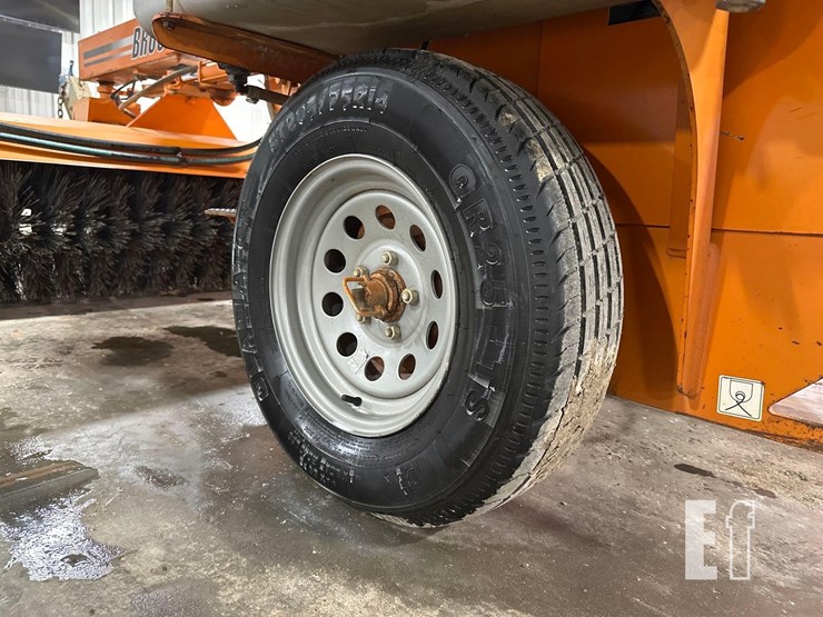 2018-broce-bw260-image-24