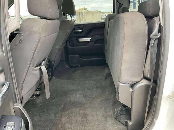 2018-chevrolet-silverado-1500-image-22