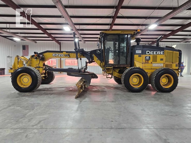 2015-deere-672g-image-5