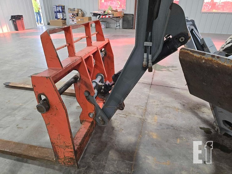 2019-skyjack-sj8831rt-image-17