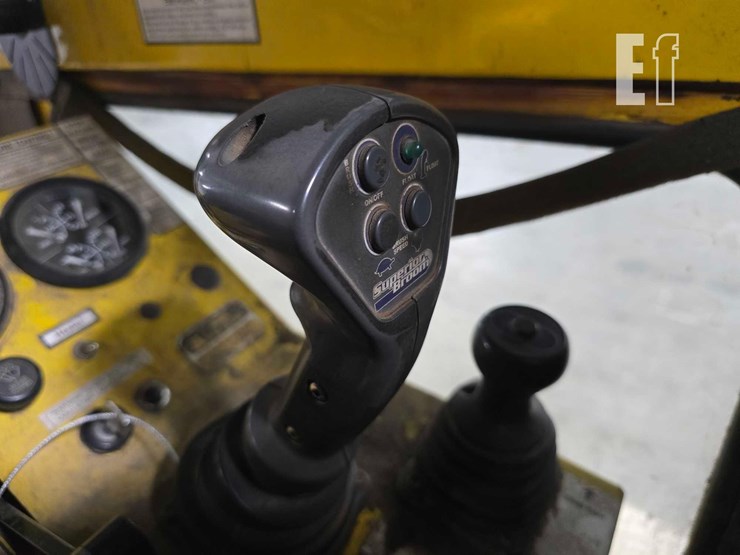 2013-superior-broom-dt80ct-image-22