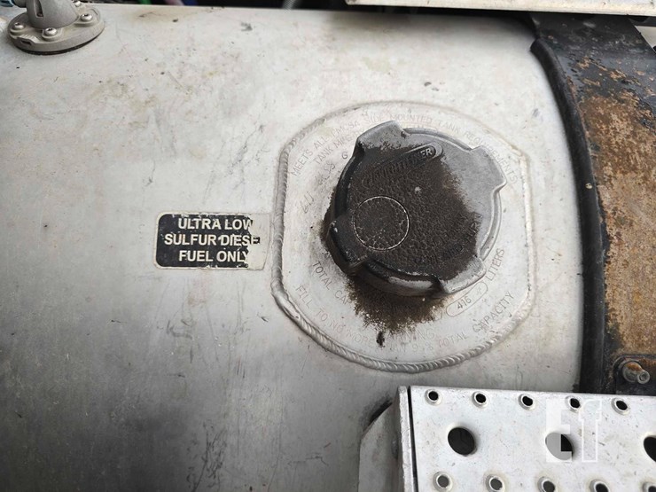 2018-freightliner-cascadia-113-image-29