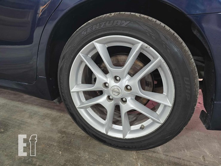 2011-nissan-maxima-image-18