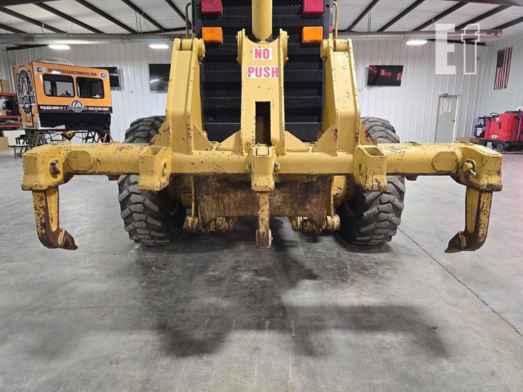 2001-caterpillar-140h-image-14