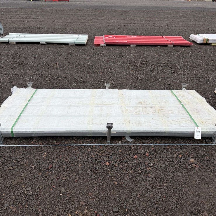 8'x3' White Metal Panels