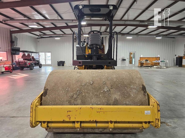 2013-caterpillar-cs44-image-7