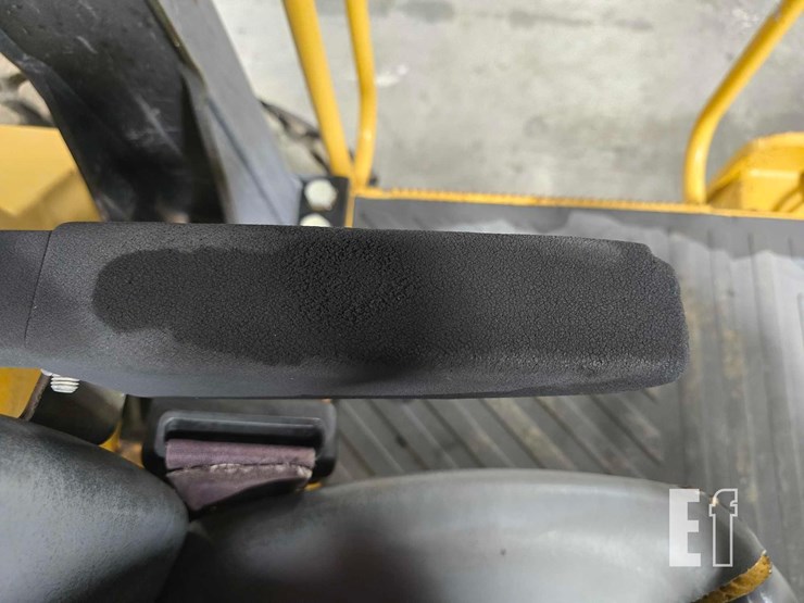 2003-caterpillar-cs-563e-image-19