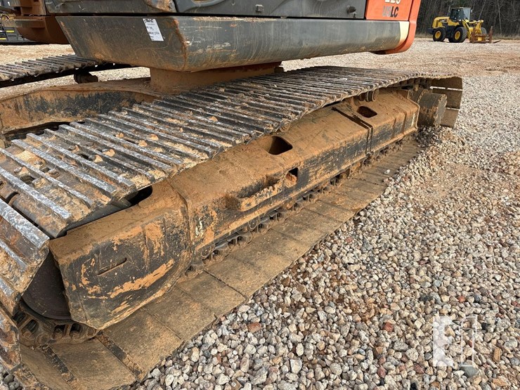 2012-hitachi-zx225us-lc-3-image-13