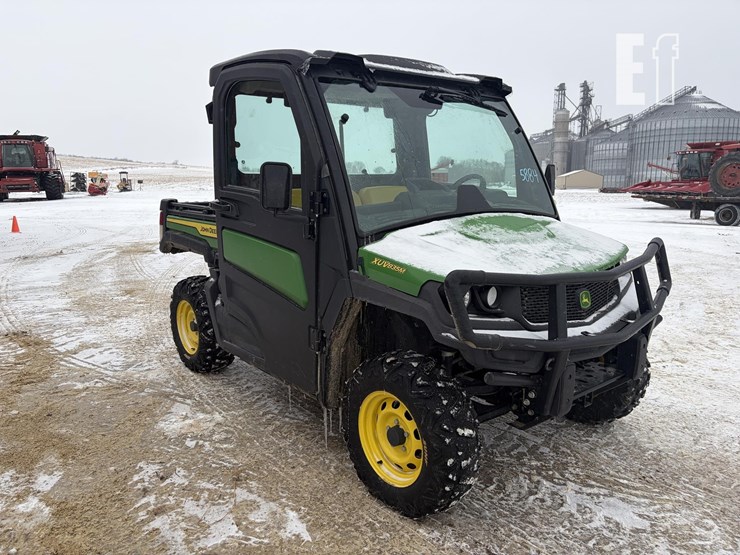 john-deere-gator-xuv-835m-image-7