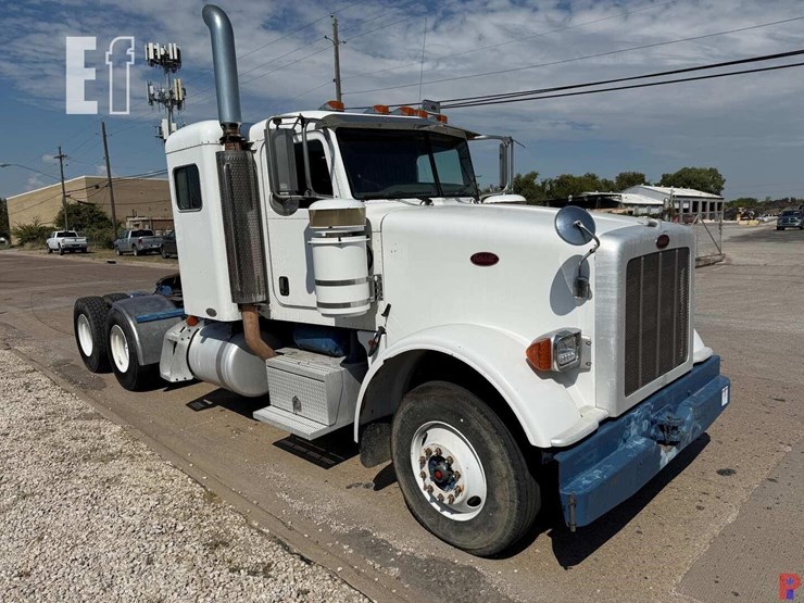 2008-peterbilt-367-image-2