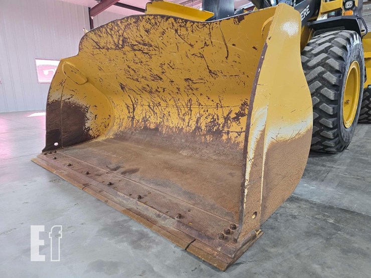 2022-deere-444-p-tier-image-10