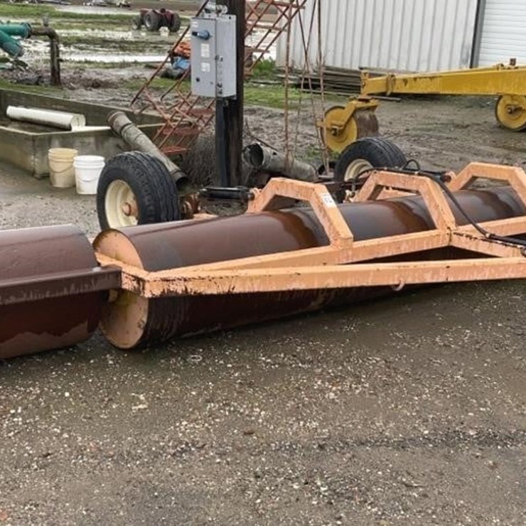 Custom 24' Portable Smooth Roller