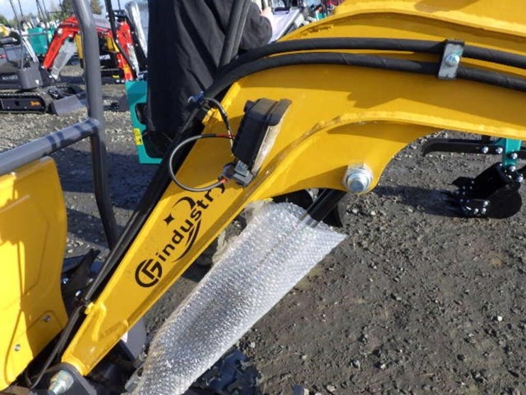 2025-cfg-mx12rx-hydraulic-excavator-image-11