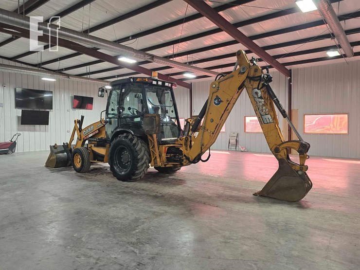 2013-case-580n-image-4