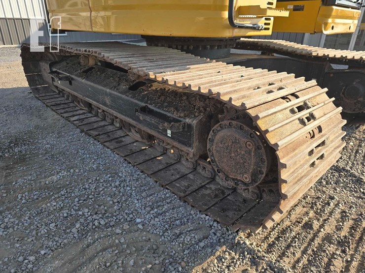 2018-caterpillar-325flcr-image-22