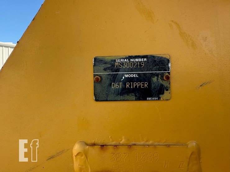 2019-caterpillar-d6t-xw-image-21