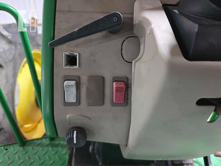 john-deere-6230-image-16