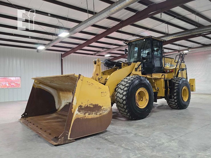 2012-caterpillar-972k-image-1