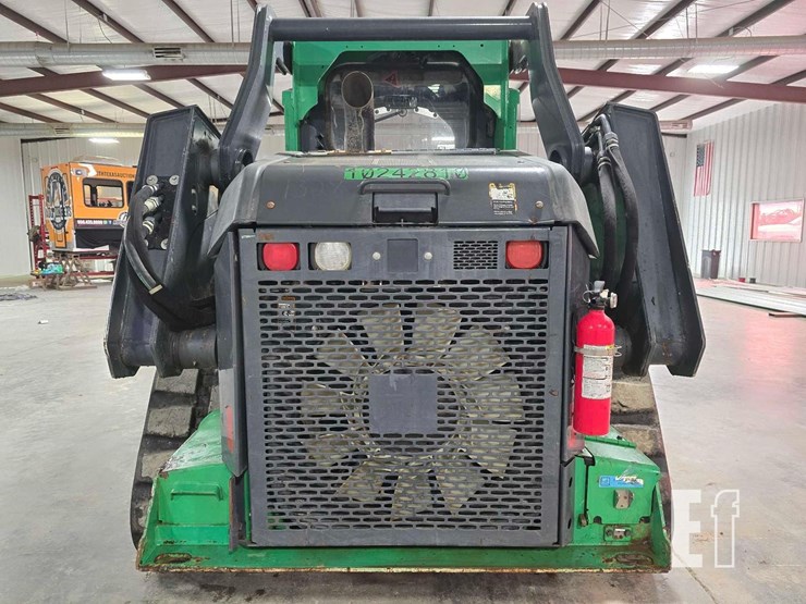 2019-deere-331g-image-8