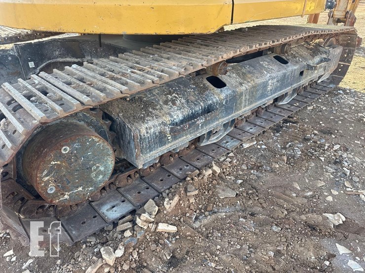 2020-caterpillar-325flcr-image-25