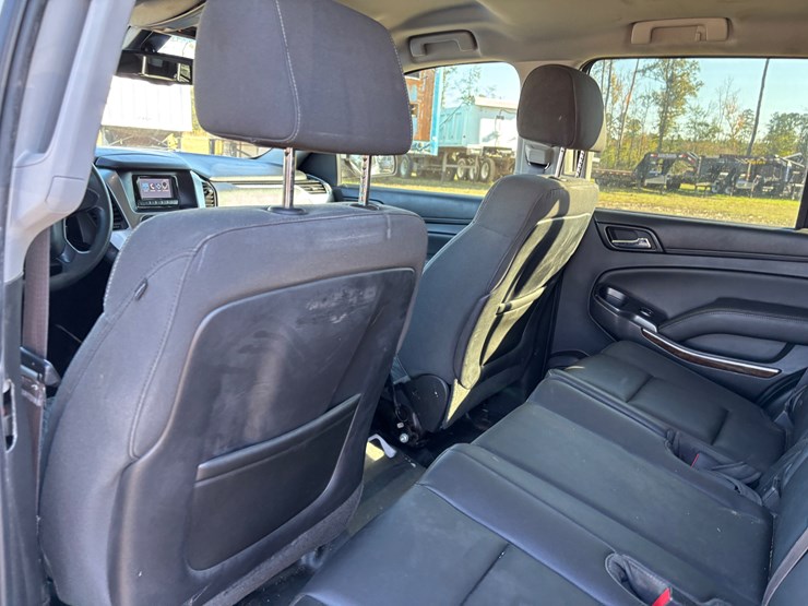 2015-chevrolet-tahoe-image-6