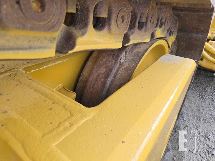 2006-caterpillar-d8t-image-30