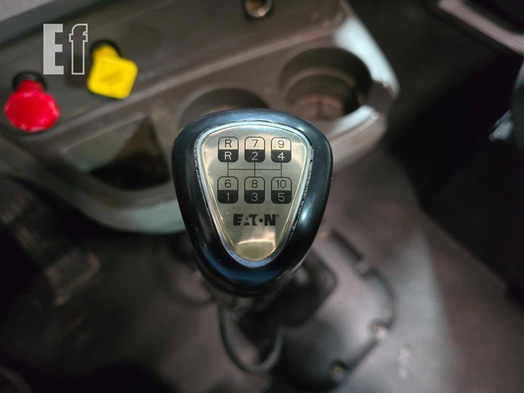 2015-kenworth-t680-image-38