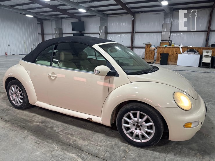 2005-volkswagen-beetle-image-2