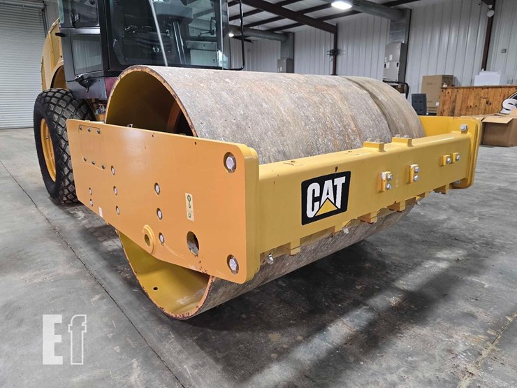 2020-caterpillar-cs44b-image-10