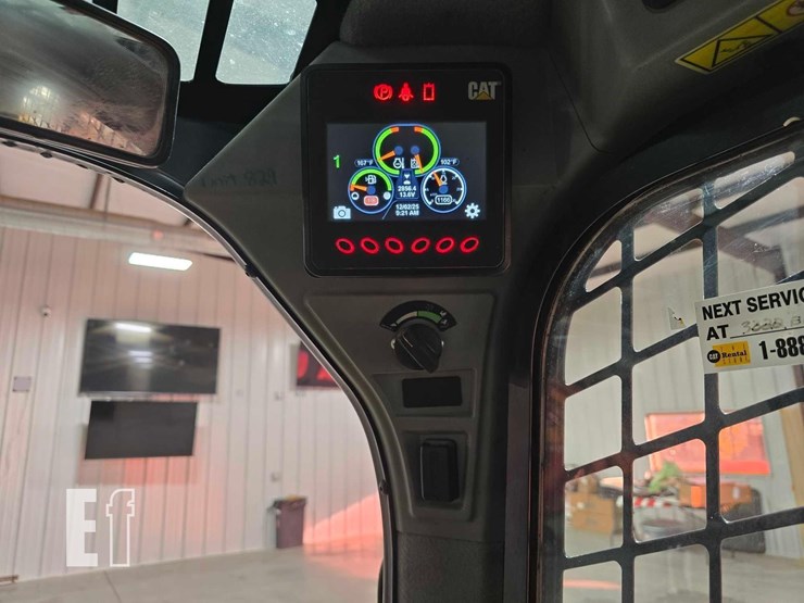 2022-caterpillar-289d3-image-15