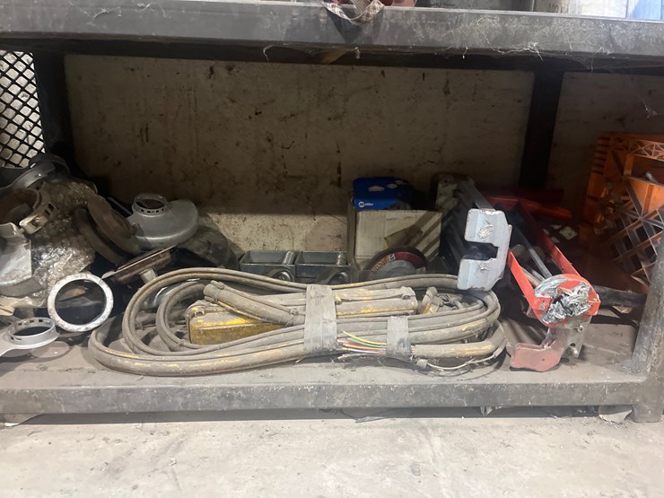 #44-•-metal-locking-cabinet-with-contents-image-7