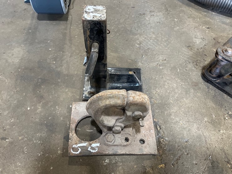 #99-•-lot-of-2-hitches-image-2