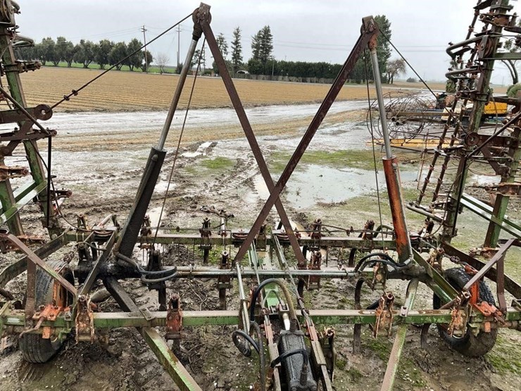 glenco-30'-fold-up-field-cultivator-image-5