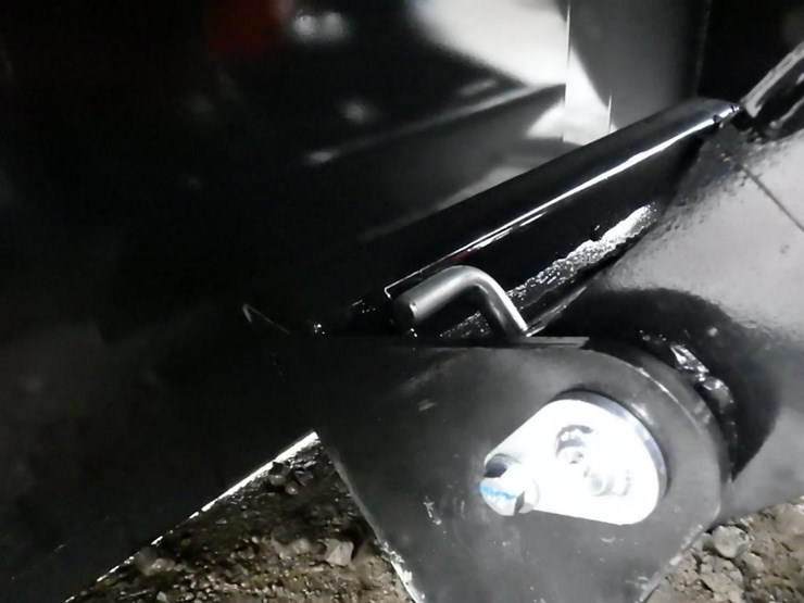 2025-agt-sda-140t-skid-steer-tracked-loader-image-6