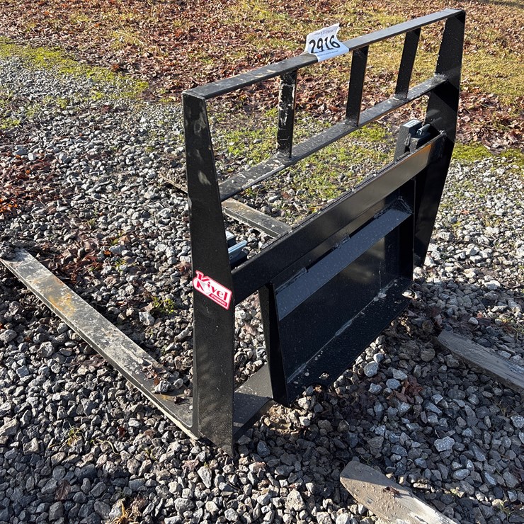 #2916 • new Kivel mini pallet fork attachment