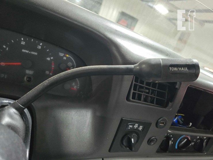 2004-ford-f350-image-14