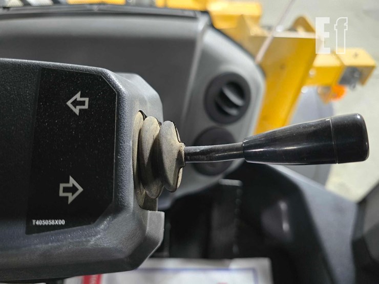 2022-deere-444-p-tier-image-24