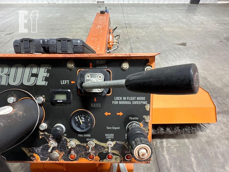 2018-broce-bw260-image-16