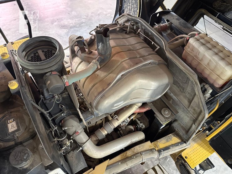 2019-caterpillar-962m-image-28