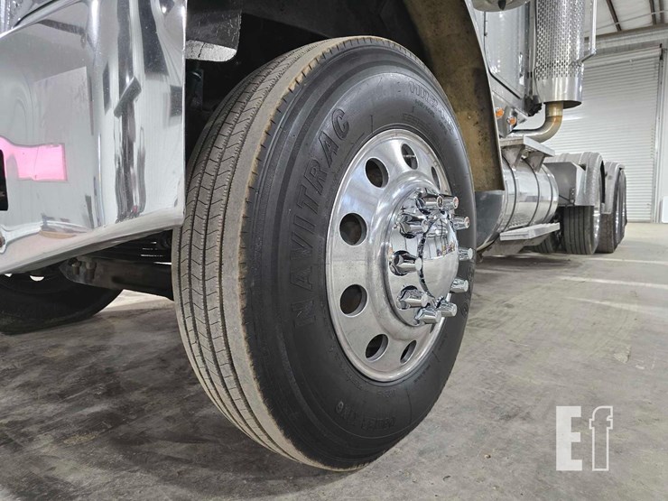 2004-international-paystar-5900-image-10