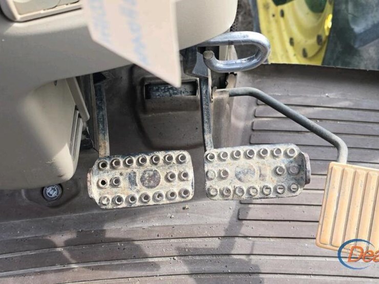 2007-john-deere-7330-image-24