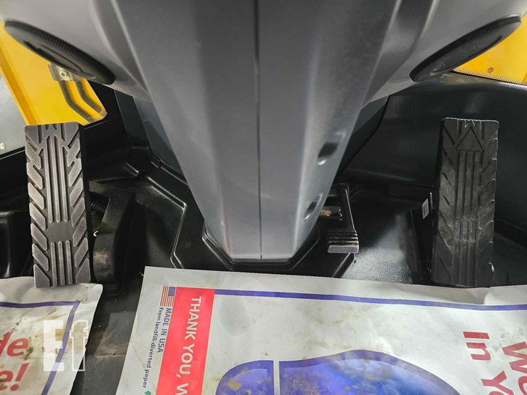 2022-deere-444-p-tier-image-23