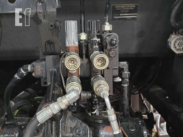 2005-massey-ferguson-5455-image-12