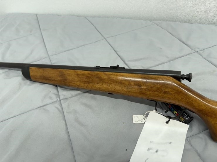 savage-model-15-a-.22-s,l,-lr-rifle-image-5