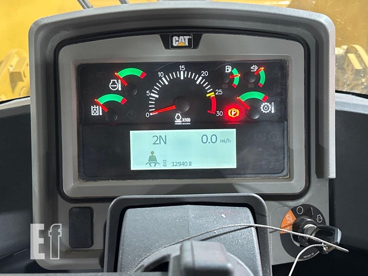 2017-caterpillar-962m-image-19