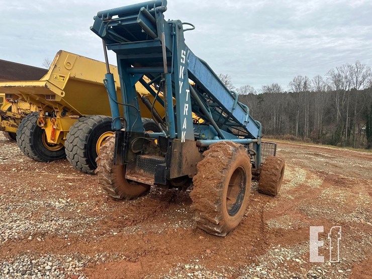 sky-trak-6034-image-3