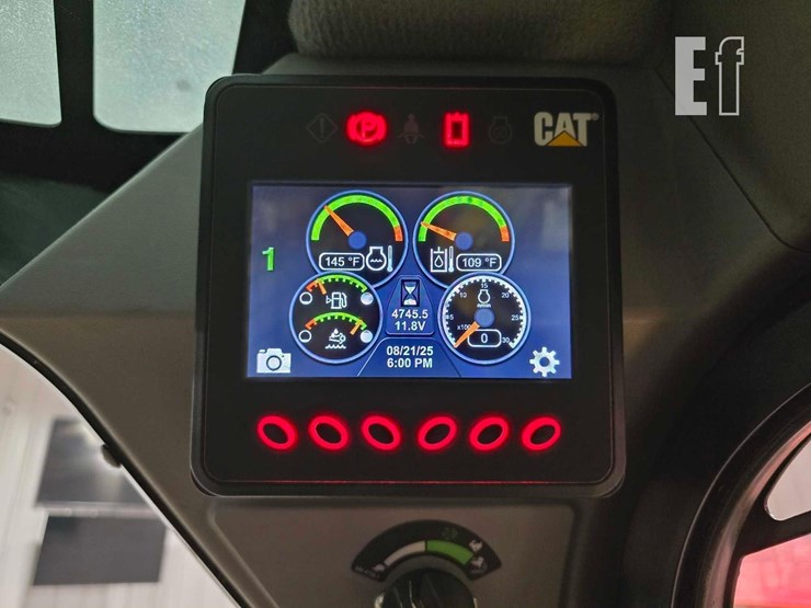 2020-caterpillar-299d3-image-13