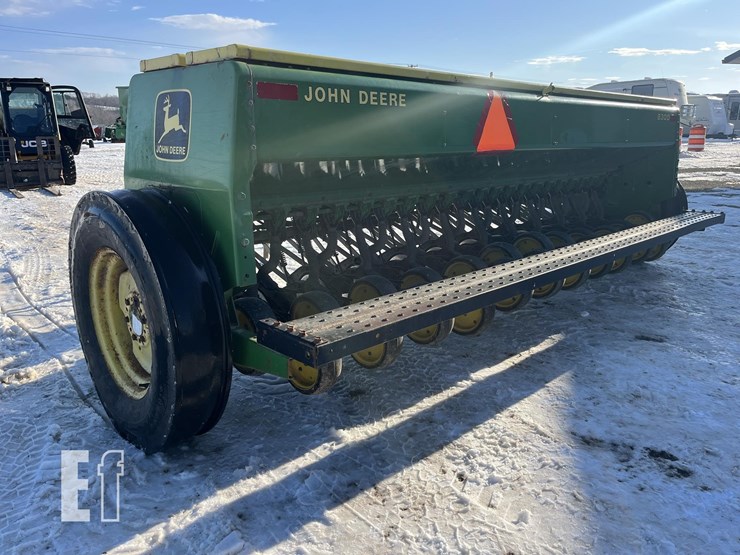 1989-john-deere-8300-image-3
