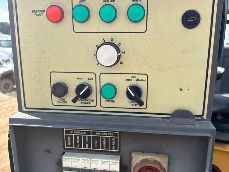 2018-volvo-p7110b-image-30