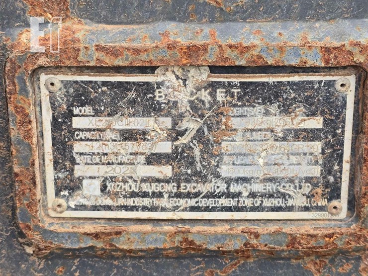 2022-xcmg-xe210u-image-12